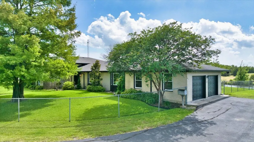 2522 S Robinson Drive Robinson, TX 76706