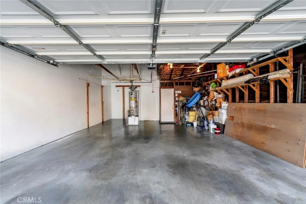 836 E Ponderosa Azusa, CA 91702