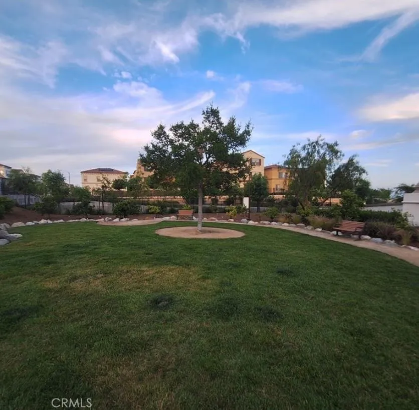 825 Parisa Place Upland, CA 91786
