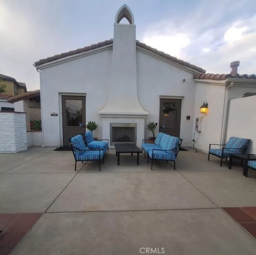 825 Parisa Place Upland, CA 91786