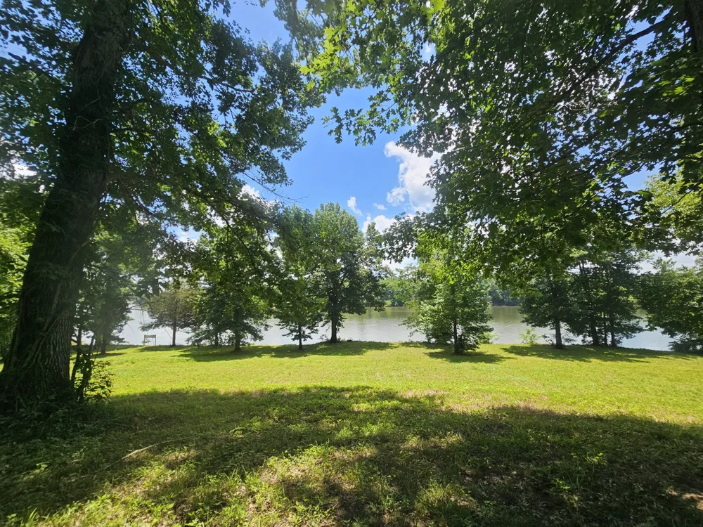 5 Island View Dr Bath Springs, TN 38311