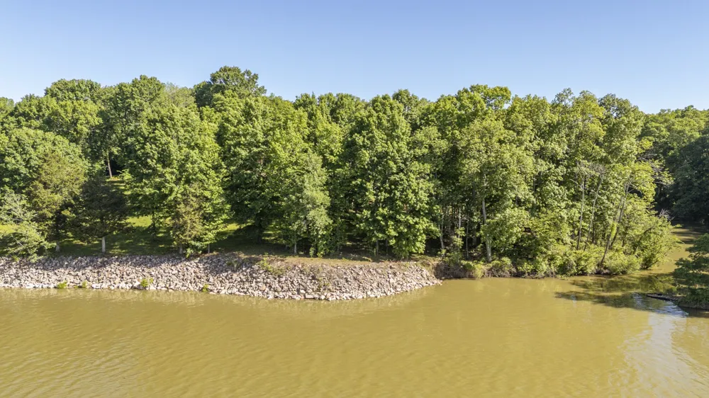 5 Island View Dr Bath Springs, TN 38311