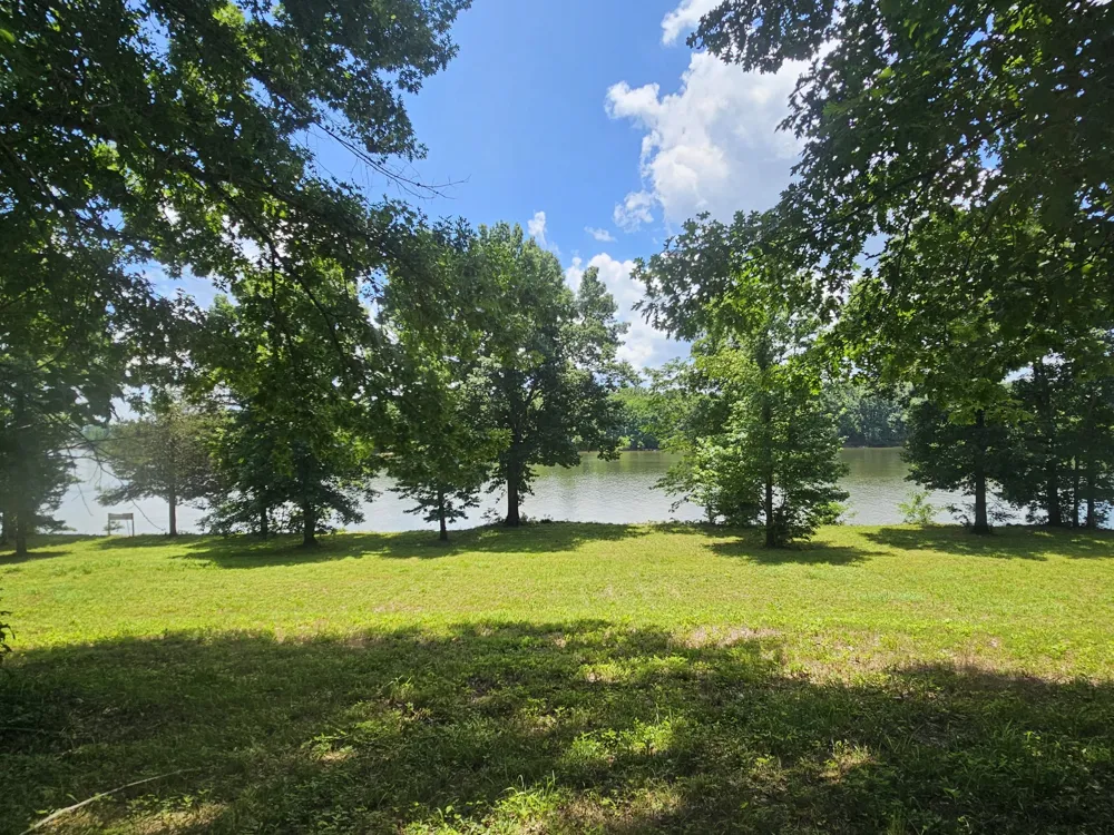 5 Island View Dr Bath Springs, TN 38311
