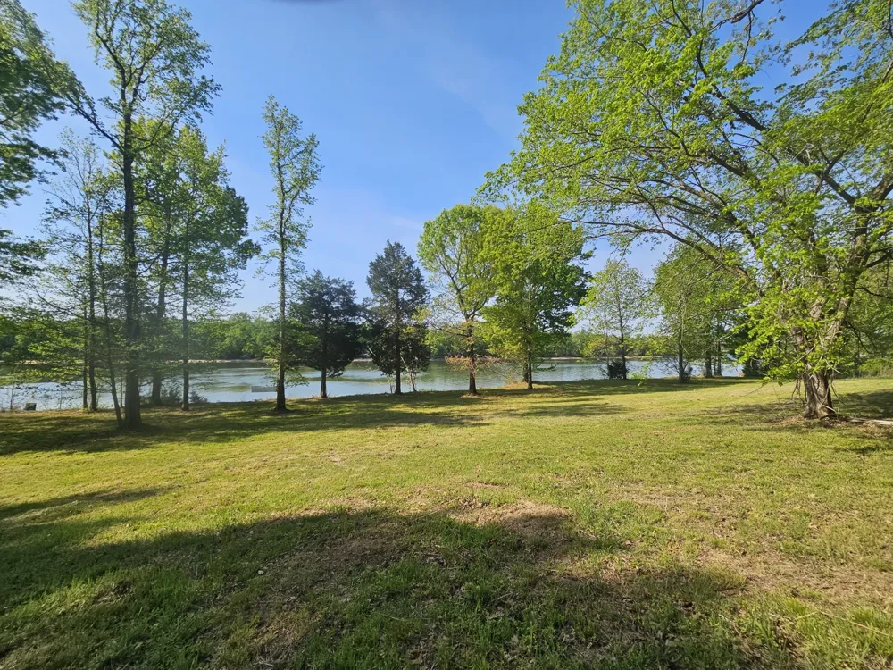 5 Island View Dr Bath Springs, TN 38311