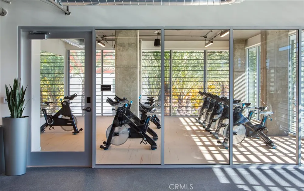 6200 Variel Avenue #343 Woodland Hills, CA 91367