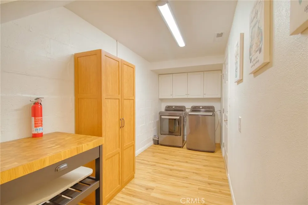 1604 Blackbird Wrightwood, CA 92397
