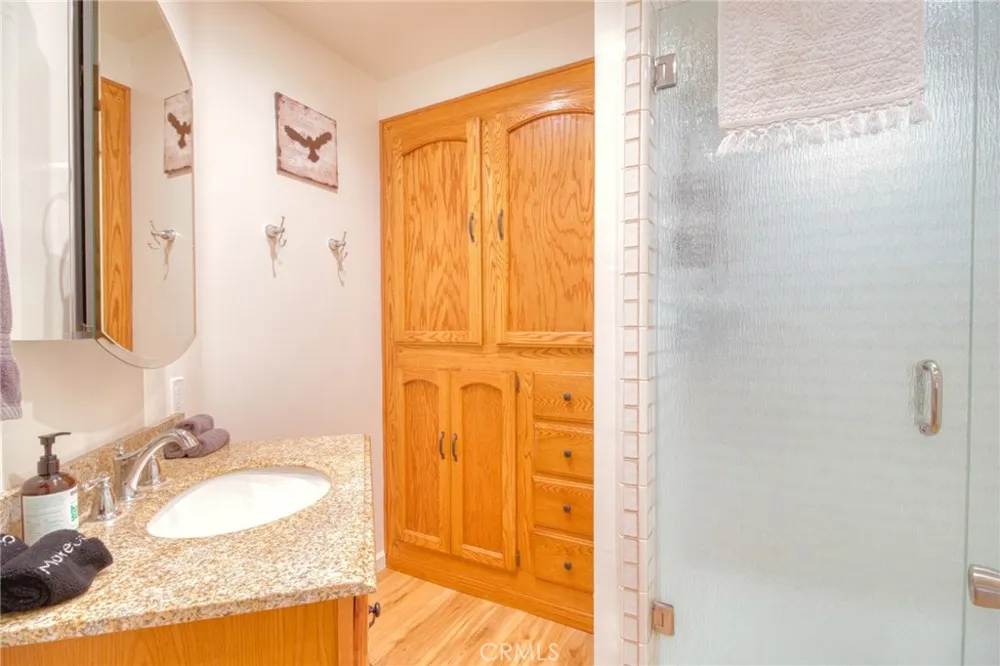 1604 Blackbird Wrightwood, CA 92397
