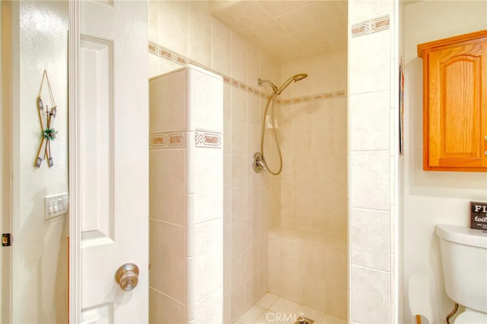 1604 Blackbird Wrightwood, CA 92397