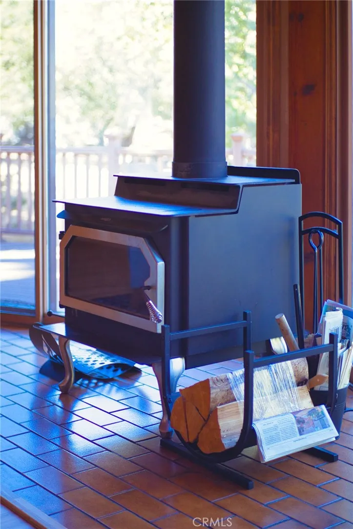 1604 Blackbird Wrightwood, CA 92397