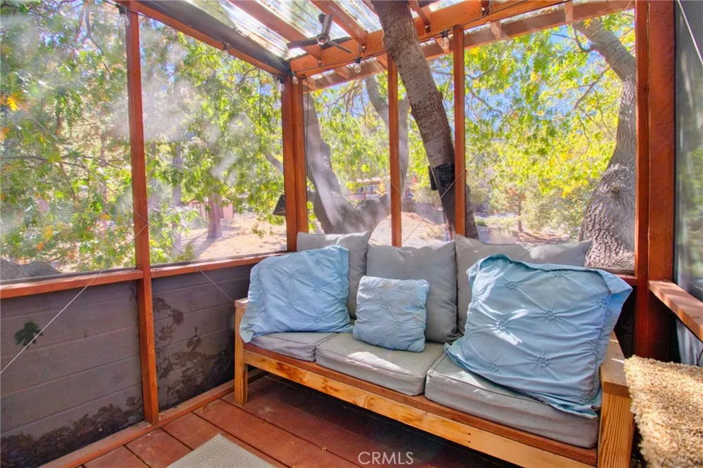 1604 Blackbird Wrightwood, CA 92397