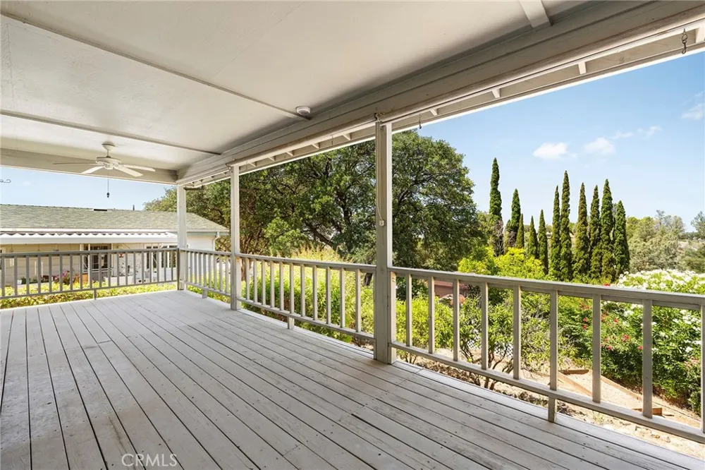 4 Oak Hill Dr Oroville, CA 95966