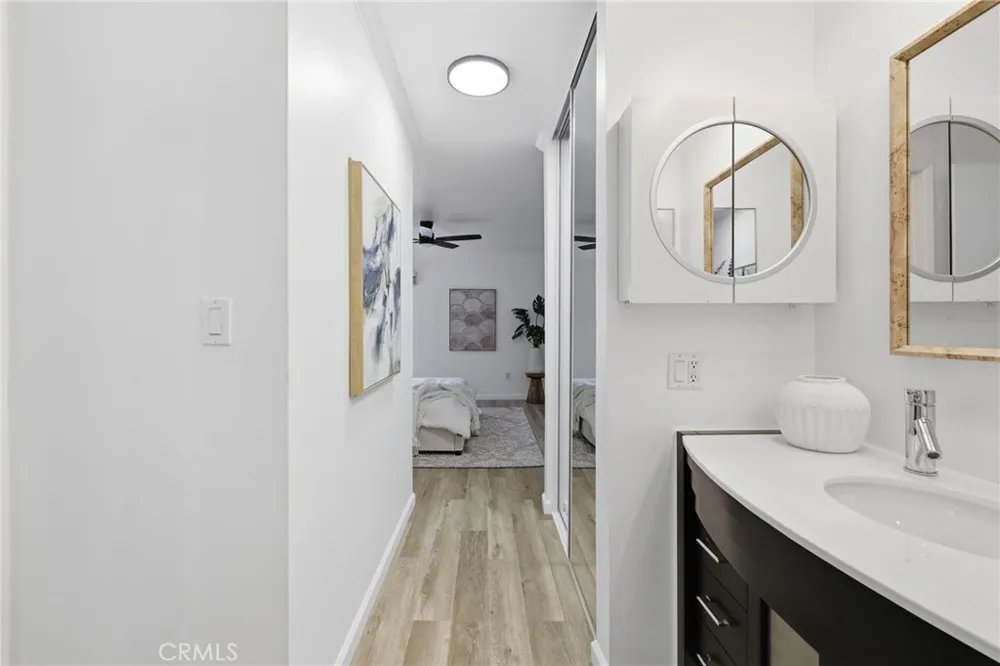 5257 Radford Avenue #212 Valley Village, CA 91607