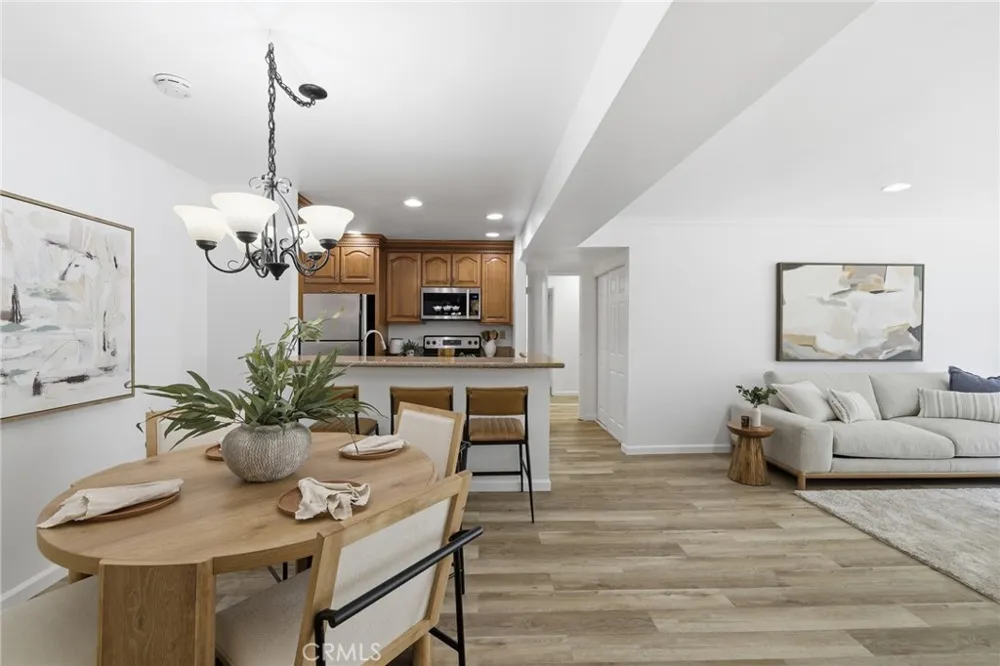 5257 Radford Avenue #212 Valley Village, CA 91607