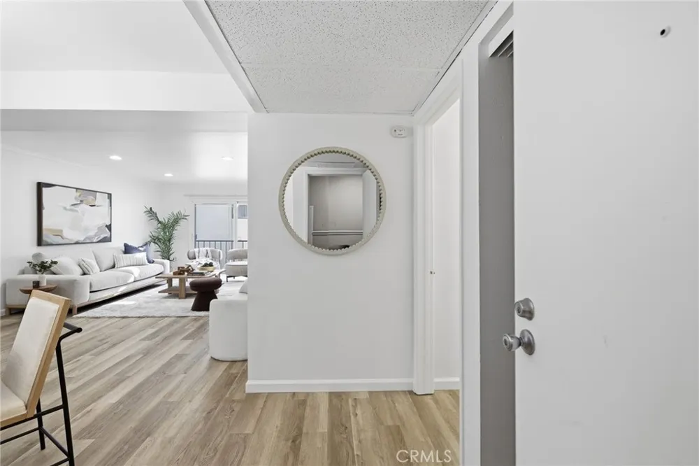 5257 Radford Avenue #212 Valley Village, CA 91607