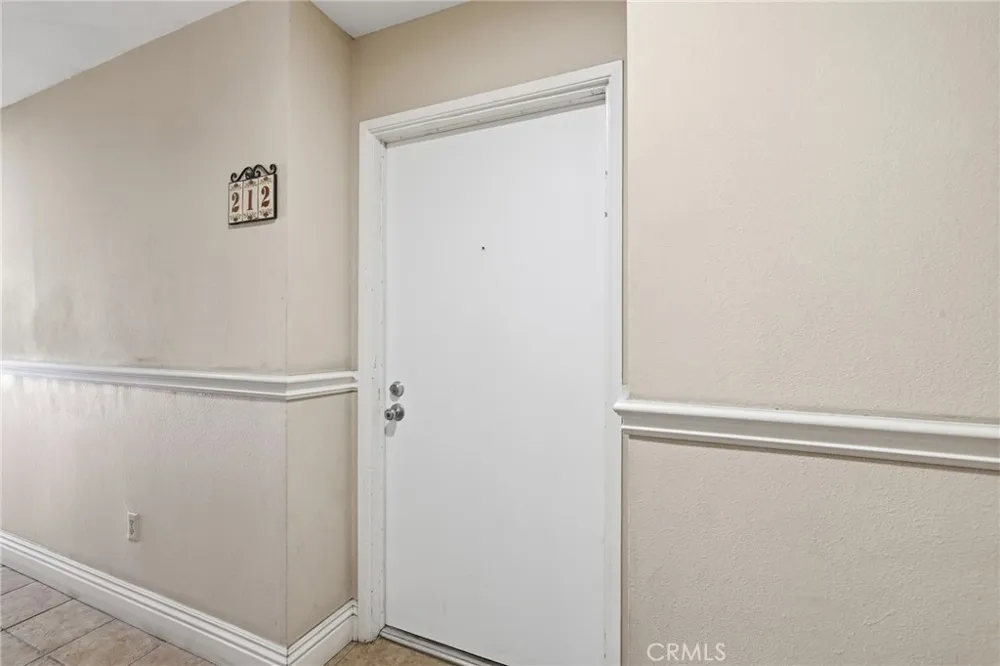 5257 Radford Avenue #212 Valley Village, CA 91607