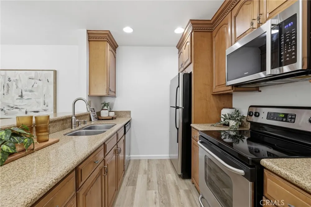 5257 Radford Avenue #212 Valley Village, CA 91607