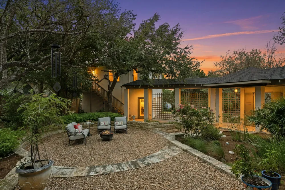 304 Nautilus Avenue Lakeway, TX 78738