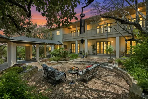 304 Nautilus Avenue