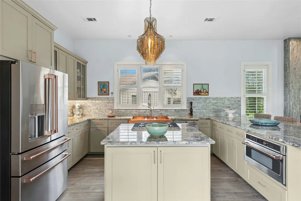 304 Nautilus Avenue Lakeway, TX 78738