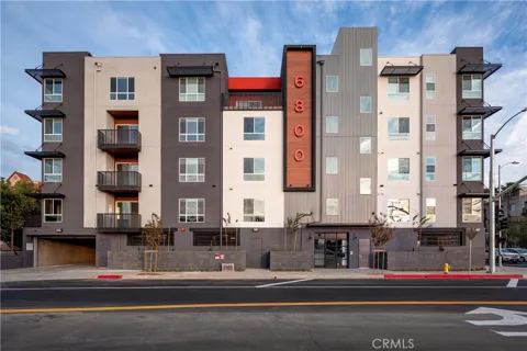 6800 Variel Avenue #204