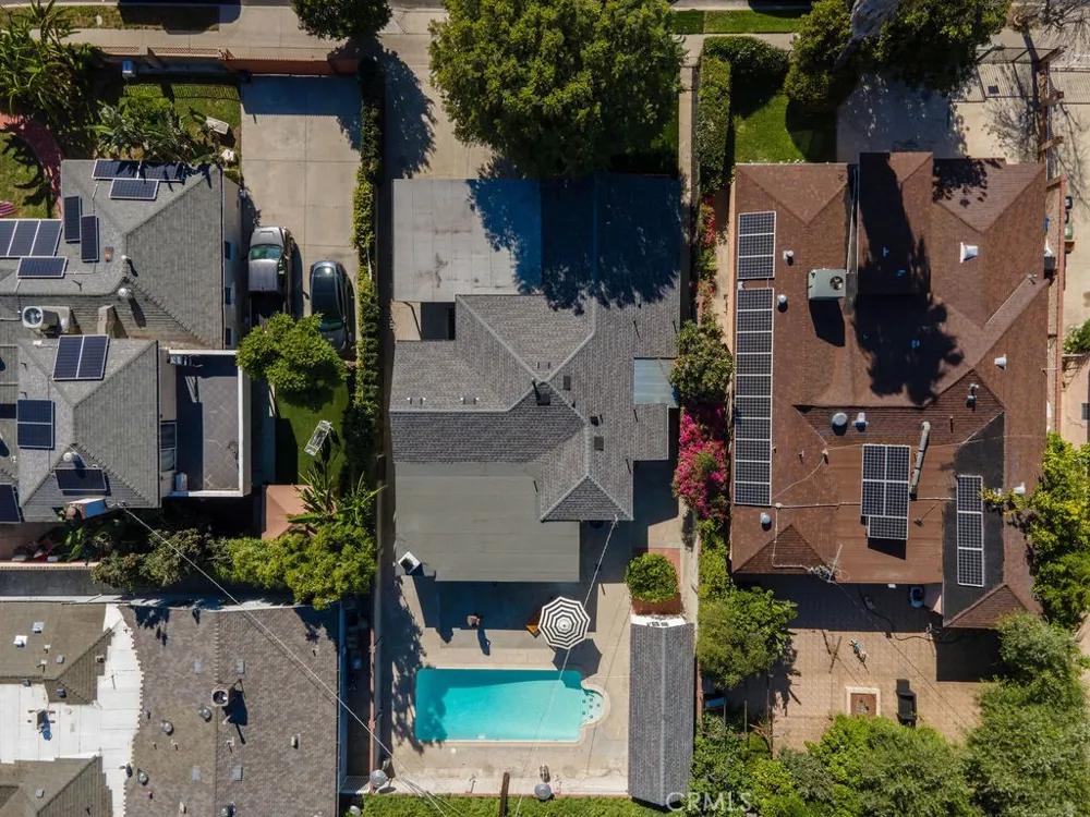 5710 Wilbur Tarzana, CA 91356
