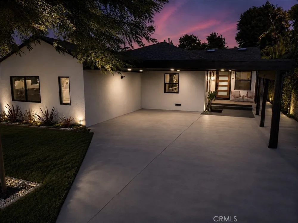 5710 Wilbur Tarzana, CA 91356