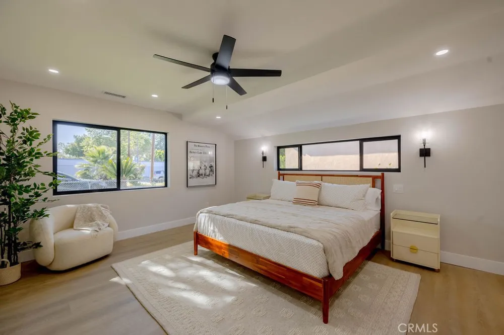 5710 Wilbur Tarzana, CA 91356