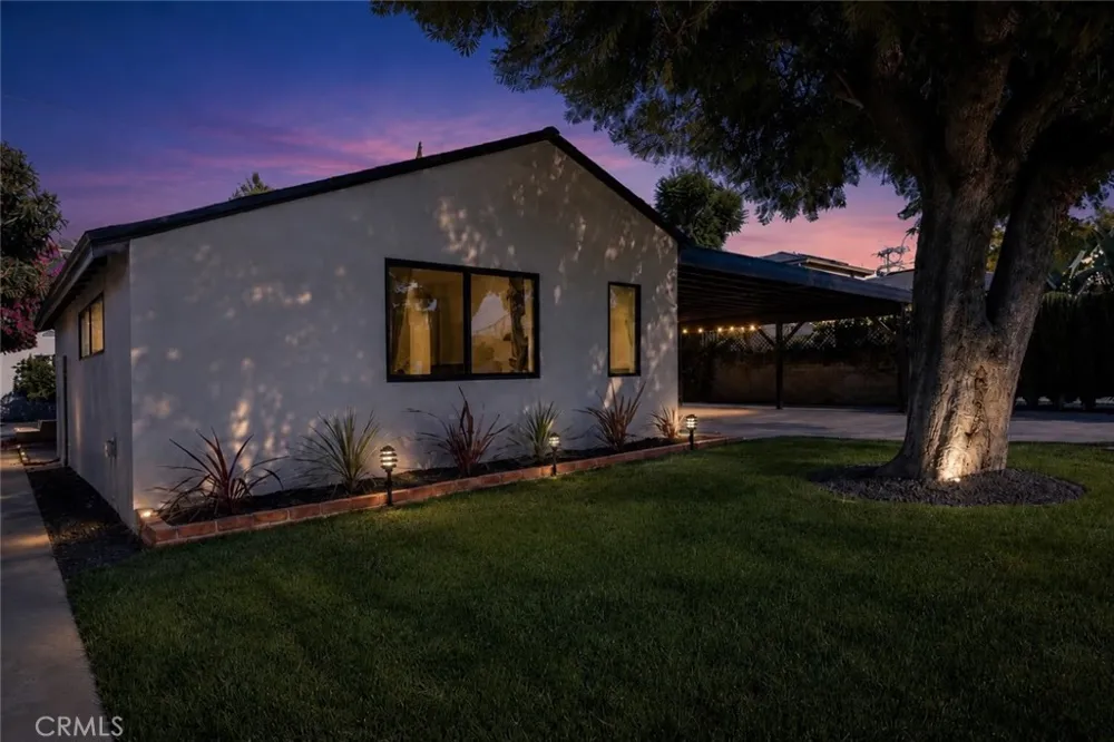 5710 Wilbur Tarzana, CA 91356