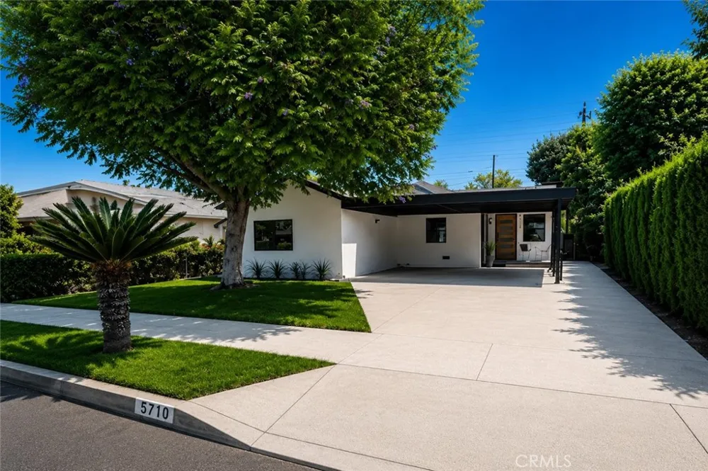 5710 Wilbur Tarzana, CA 91356