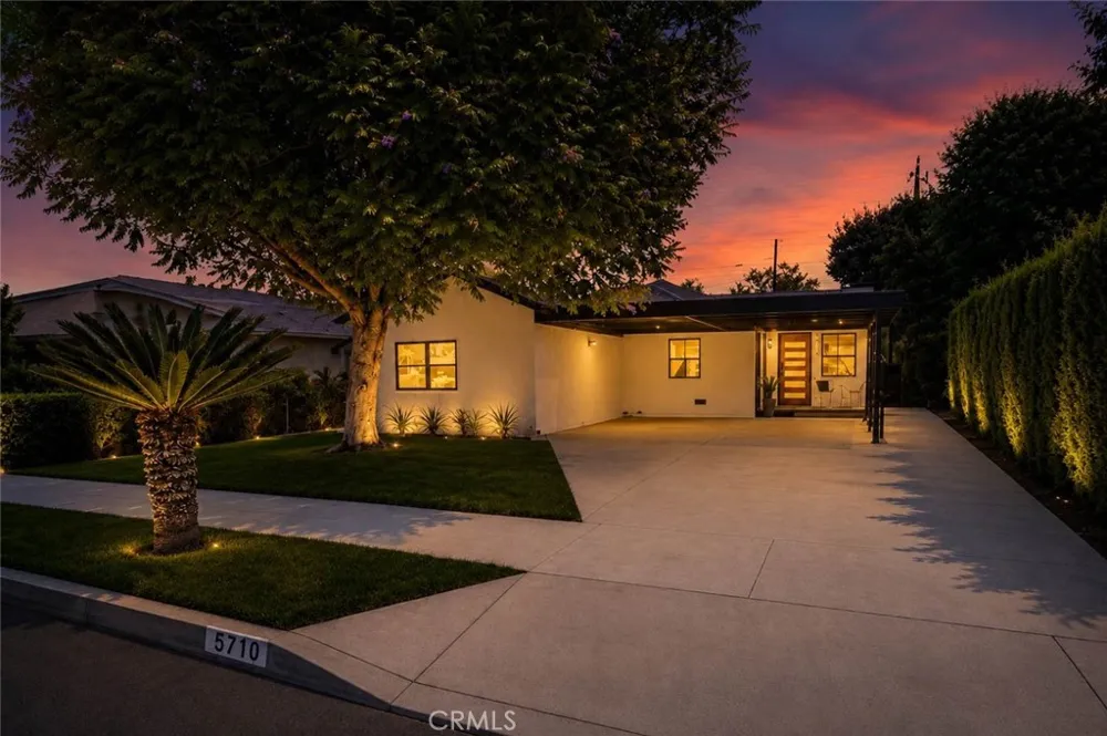 5710 Wilbur Tarzana, CA 91356