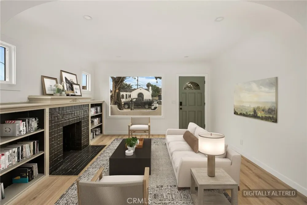1911 W 65th Los Angeles, CA 90047