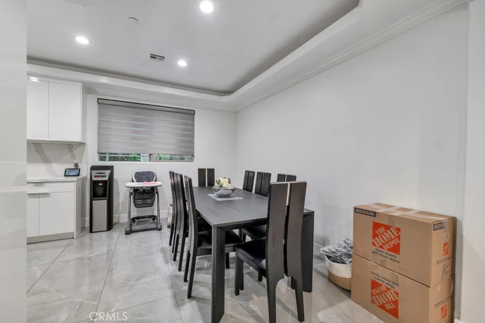 11145 Sunshine Terrace #106 Studio City, CA 91604