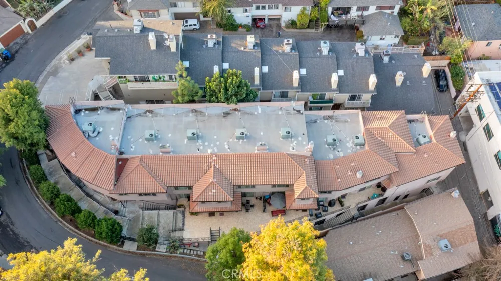 11145 Sunshine Terrace #106 Studio City, CA 91604