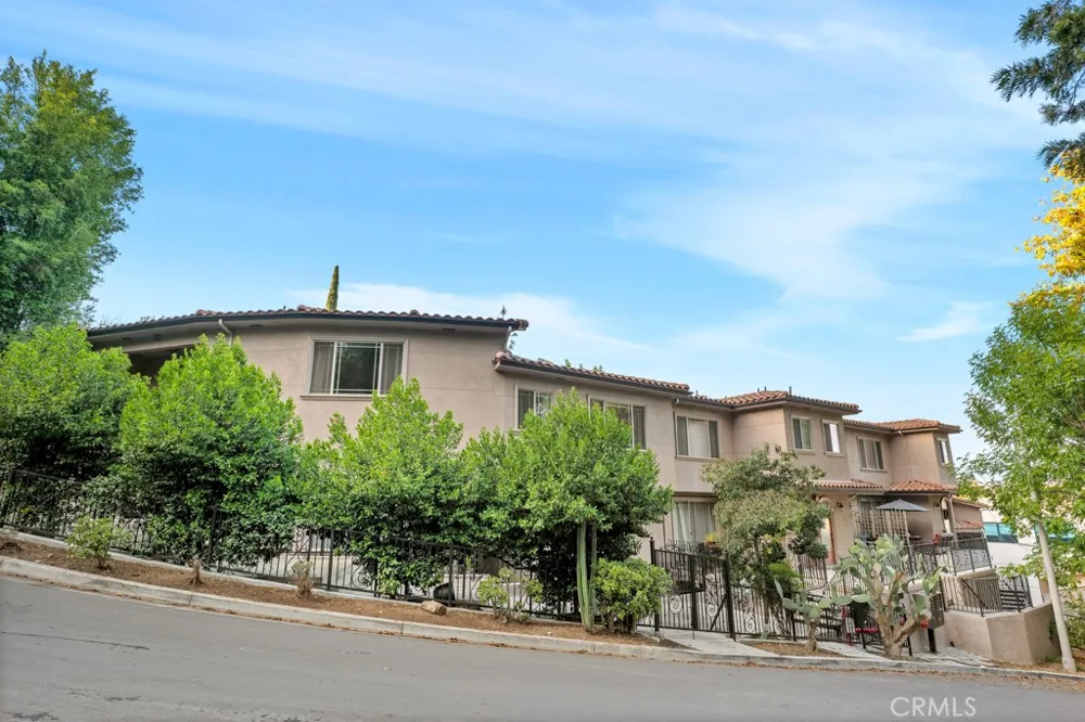 11145 Sunshine Terrace #106 Studio City, CA 91604