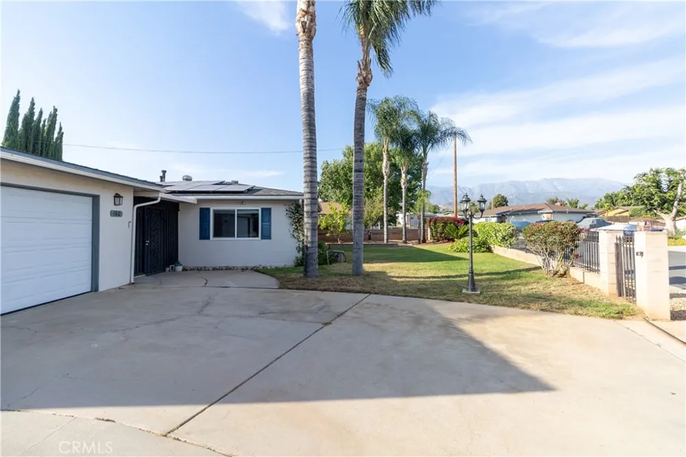 160 Summit View Calimesa, CA 92320