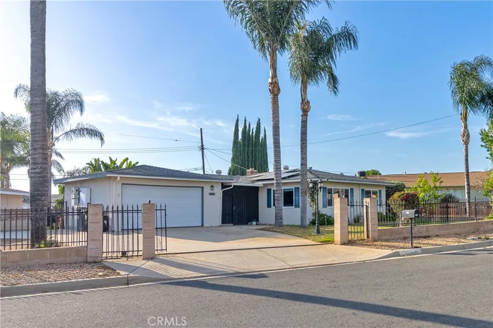 160 Summit View Calimesa, CA 92320