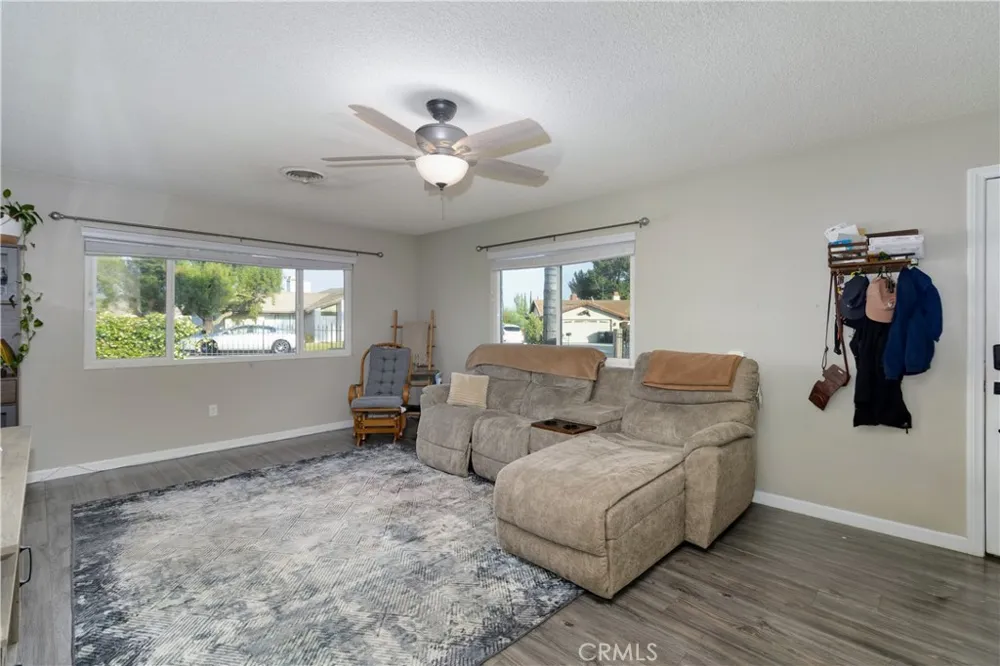 160 Summit View Calimesa, CA 92320