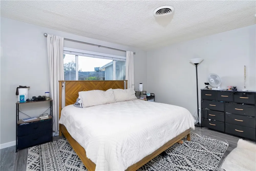 160 Summit View Calimesa, CA 92320