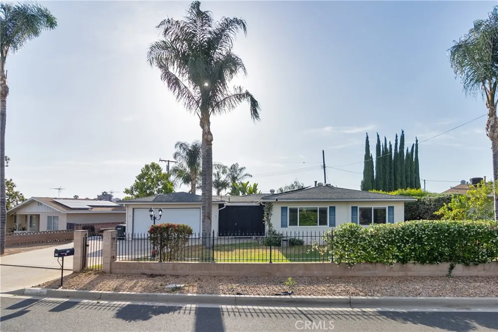 160 Summit View Calimesa, CA 92320