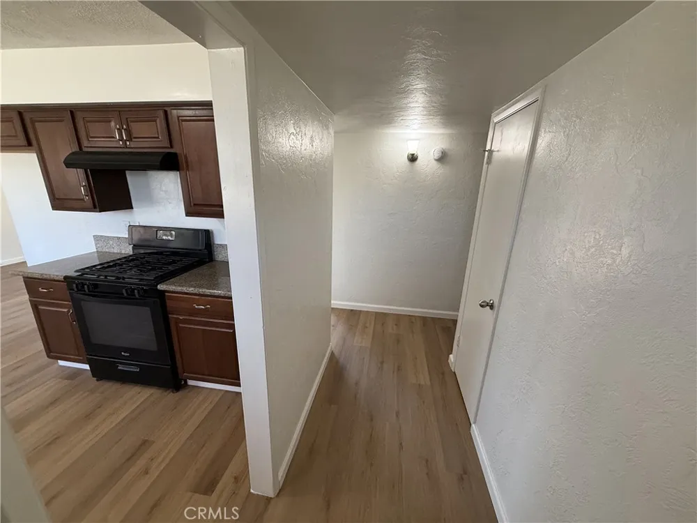2081 E Stockham Tulare, CA 93274