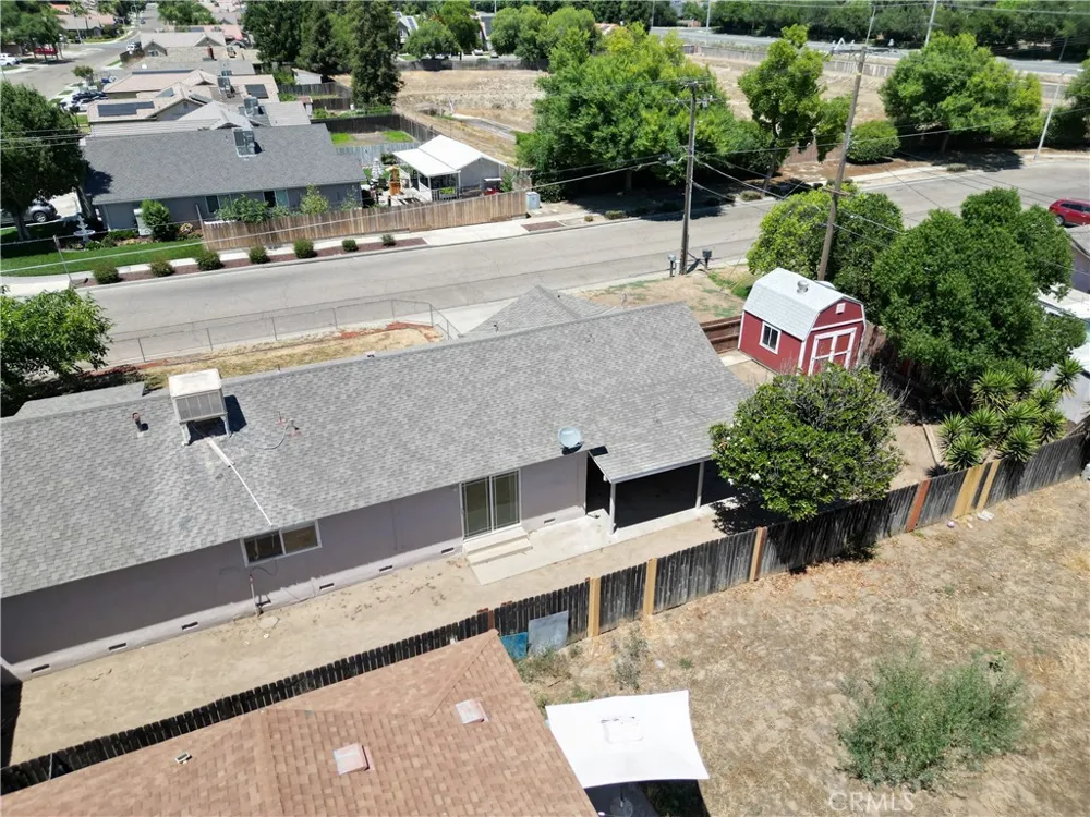 2081 E Stockham Tulare, CA 93274