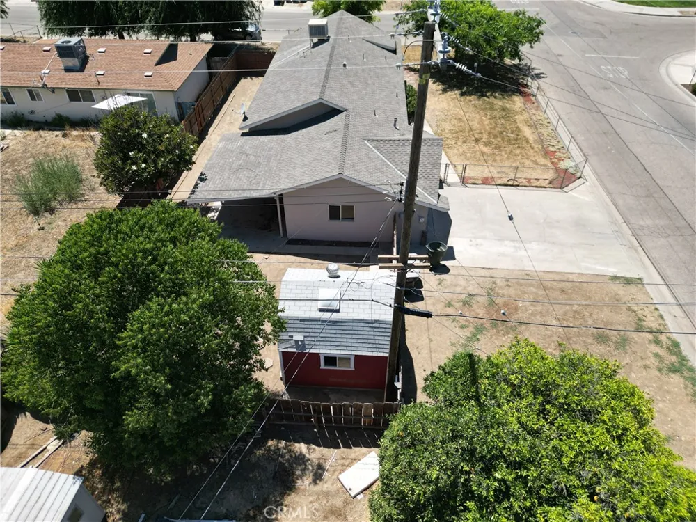 2081 E Stockham Tulare, CA 93274