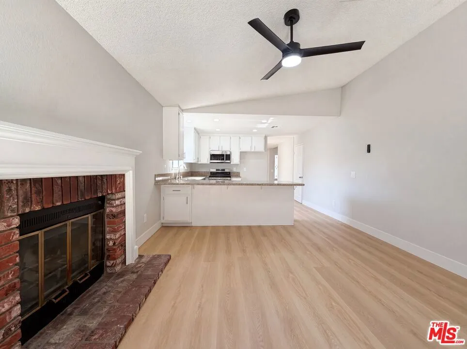 42355 Willeta Avenue Lancaster, CA 93536