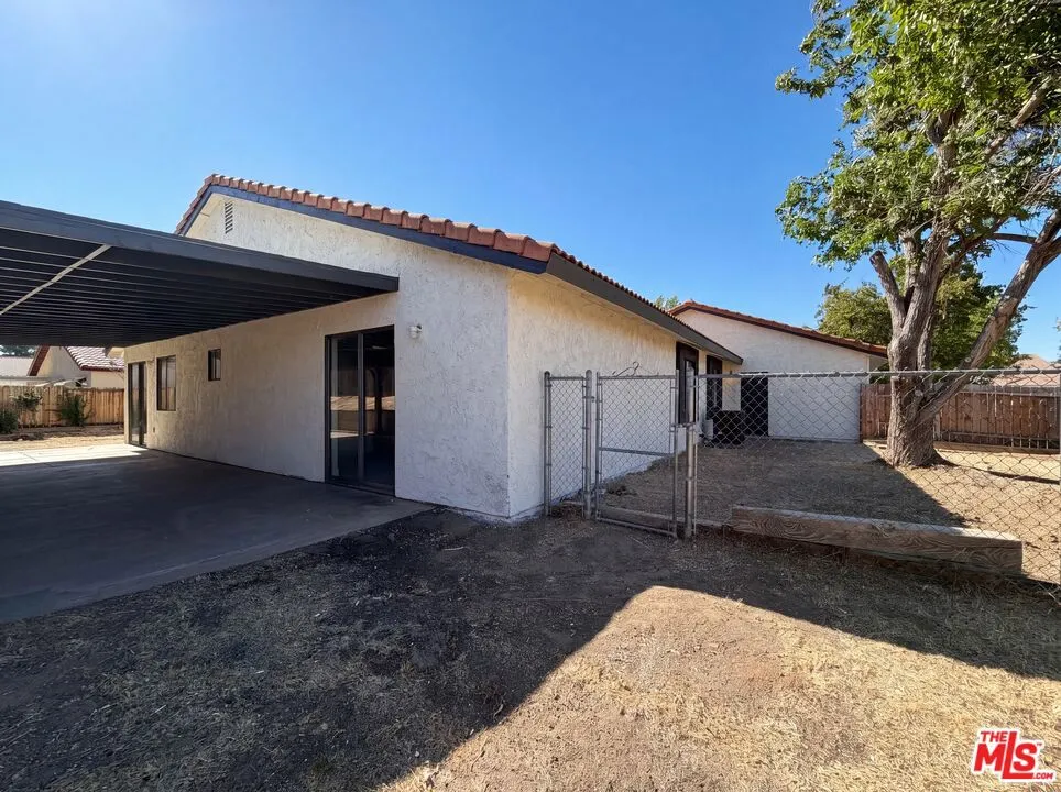 42355 Willeta Avenue Lancaster, CA 93536
