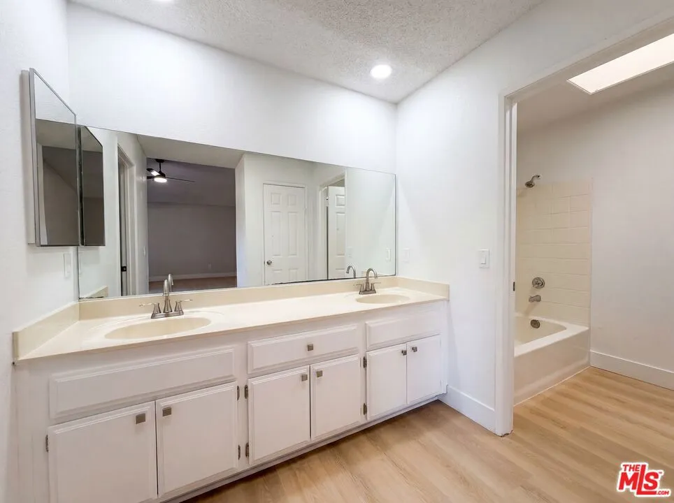 42355 Willeta Avenue Lancaster, CA 93536