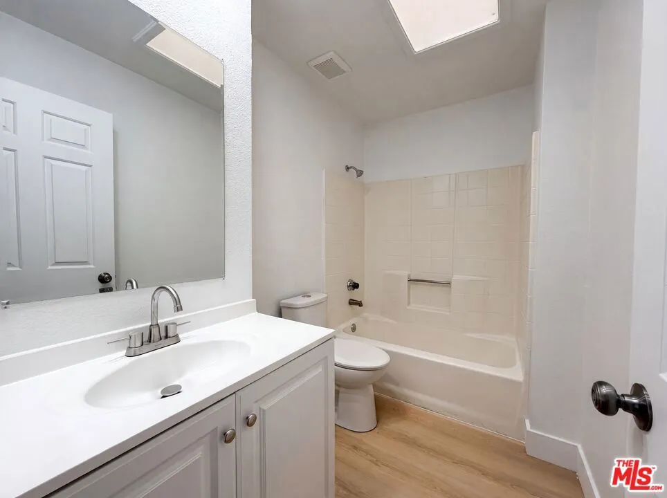 42355 Willeta Avenue Lancaster, CA 93536