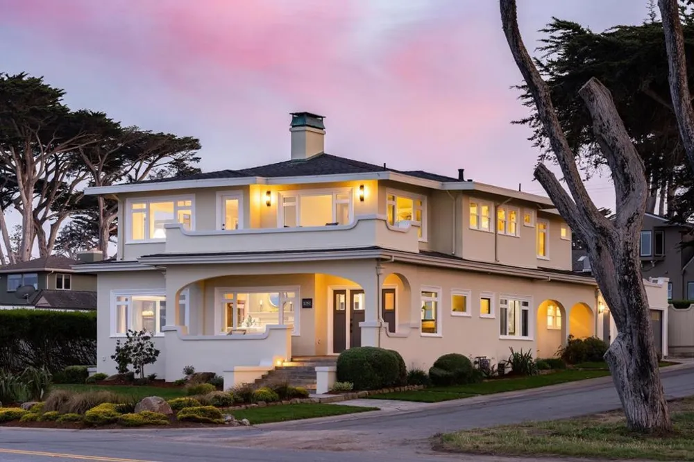 1051 Ocean View Boulevard Pacific Grove, CA 93950