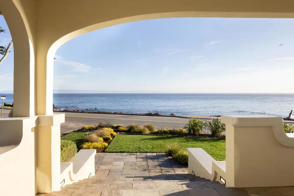 1051 Ocean View Boulevard Pacific Grove, CA 93950