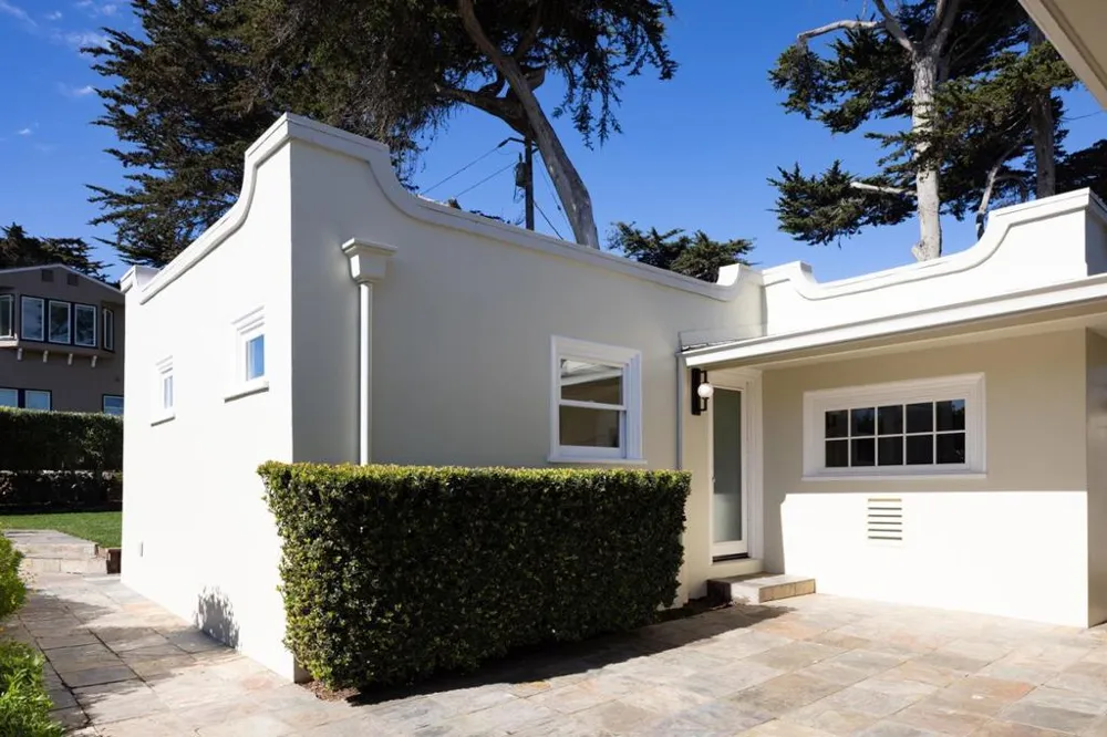 1051 Ocean View Boulevard Pacific Grove, CA 93950