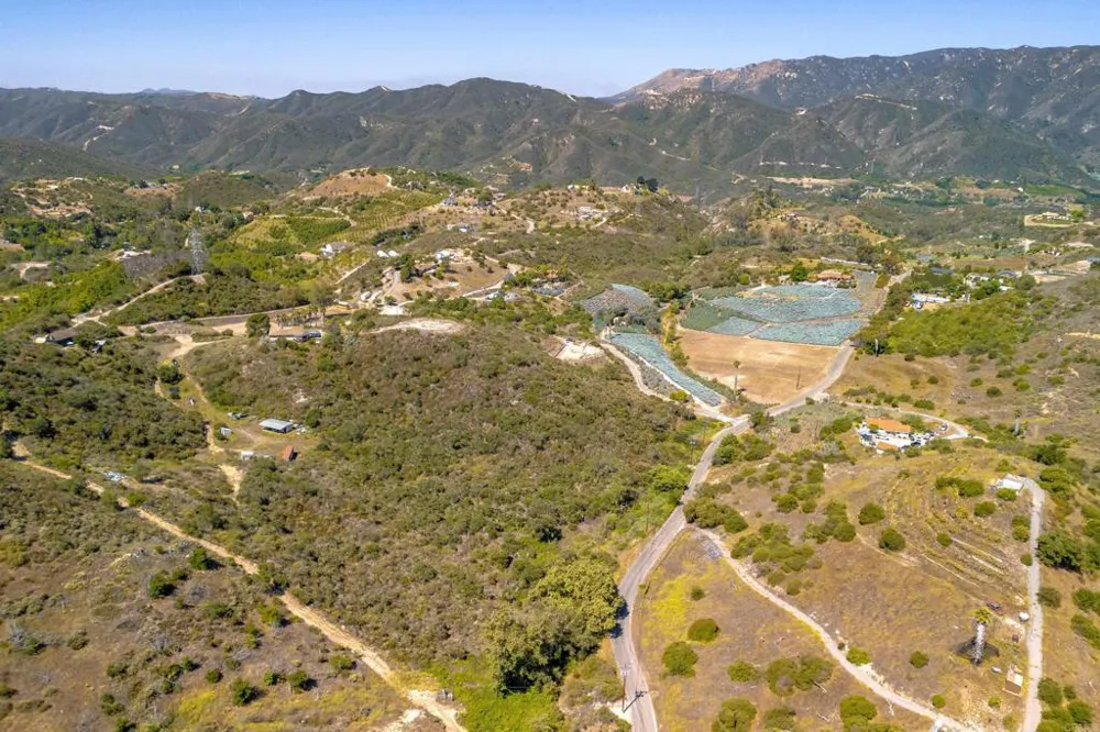 27 Daily Road Fallbrook, CA 92028